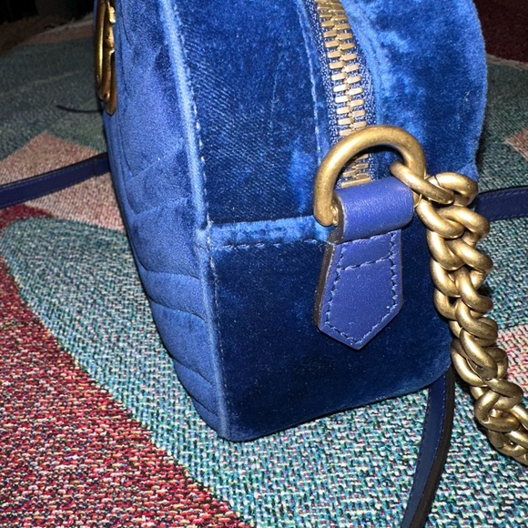 GUCCI GG MARMONT VELVET BAG - Picture 3 of 7